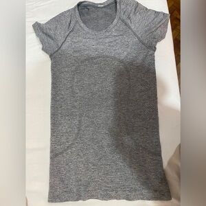 Lululemon gray swiftly tech short sleeve